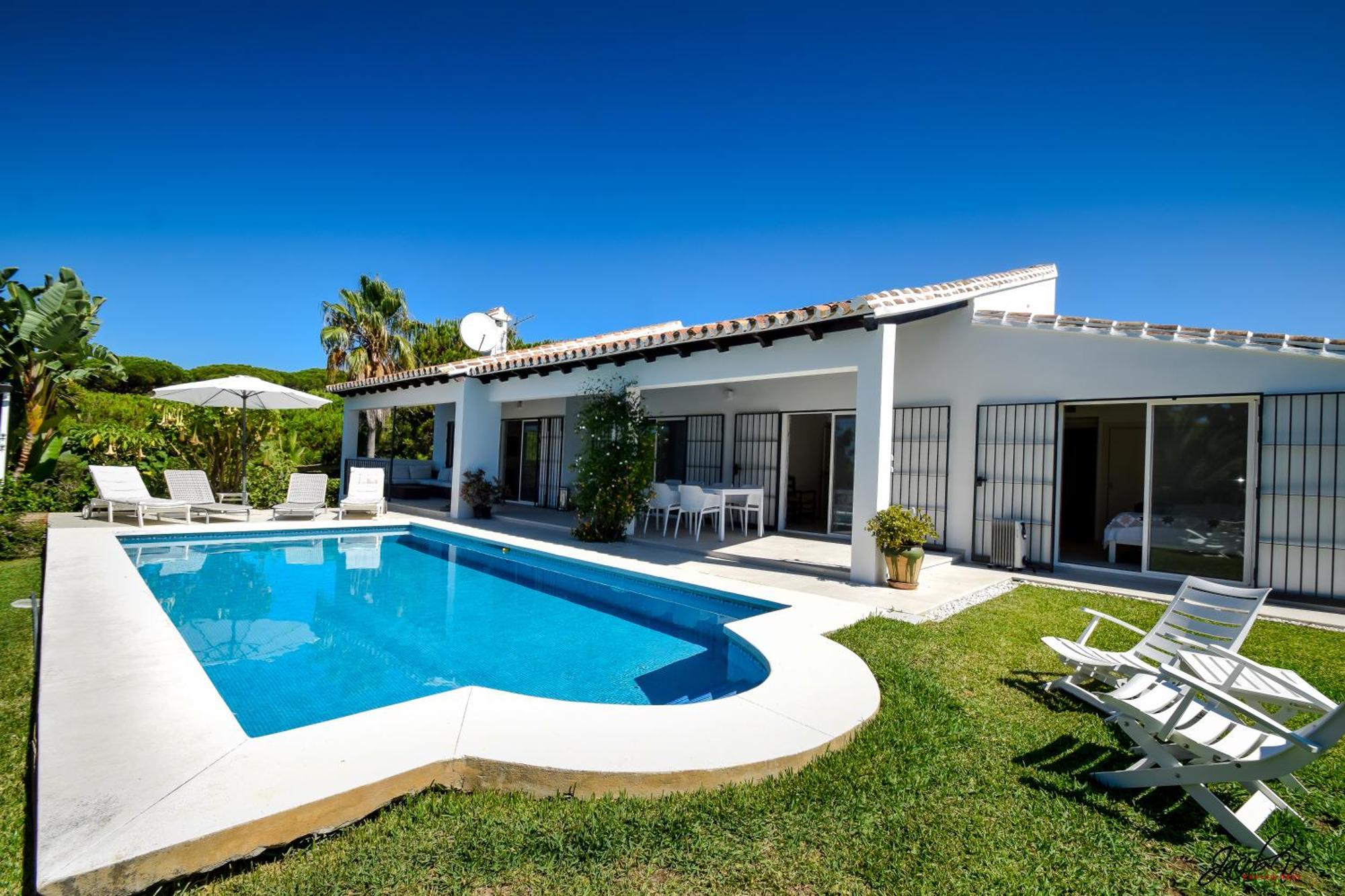 Great Villa Near Beach And Μαρμπέλλα Εξωτερικό φωτογραφία